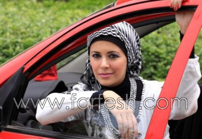 ماذا نصحت أشهر عارضة أزياء محجبة الفتيات المحجبات؟! ماذا نصحت أشهر عارضة أزياء محجبة الفتيات المحجبات؟!