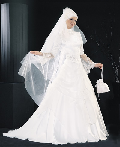 اجمل فساتين زفاف للمحجبات لعام 2010! اجمل فساتين زفاف للمحجبات لعام 2010!