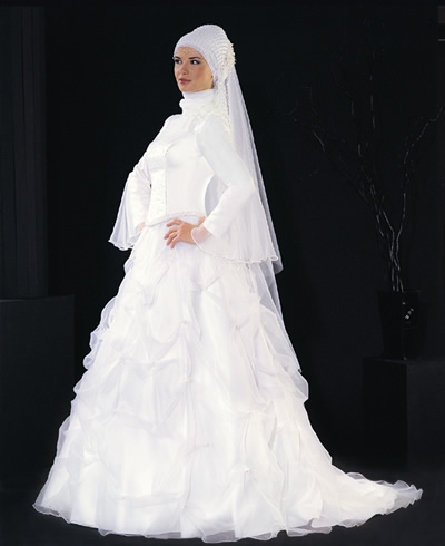 اجمل فساتين زفاف للمحجبات لعام 2010! اجمل فساتين زفاف للمحجبات لعام 2010!