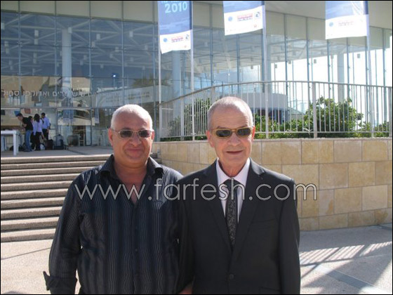 كفيف يصلح آلات الطباعة ويتفوق على 4000 معلم مبصر! كفيف يصلح آلات الطباعة ويتفوق على 4000 معلم مبصر!