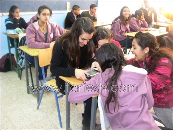 المنارة تنظم ورشات عمل توعوية في مدرسة الرينة الثانوية المنارة تنظم ورشات عمل توعوية في مدرسة الرينة الثانوية