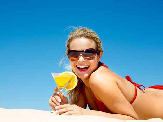 اليكن.. تشكيلة مميزة من النظارات الشمسية لصيف 2011!! اليكن.. تشكيلة مميزة من النظارات الشمسية لصيف 2011!!