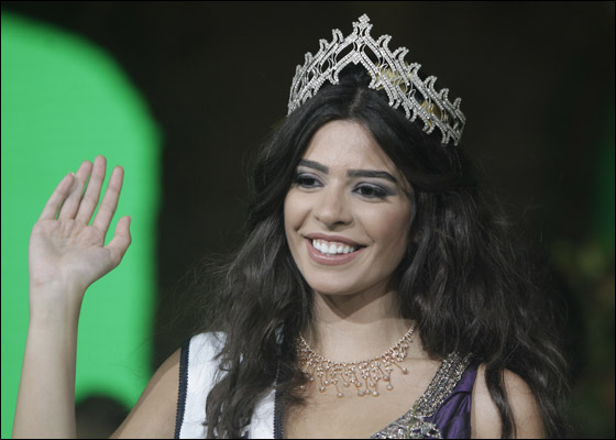 يارا: لقب ملكة جمال لبنان يخسر من قيمته بسبب الانتقادات!! يارا: لقب ملكة جمال لبنان يخسر من قيمته بسبب الانتقادات!!