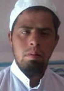 يواظب على الصلاة والصوم ويأمل ان يصبح مؤذنا رغم اعاقته!