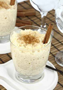 اليكم طريقة تحضير الأرز بالحليب بالفستق والرمان اليكم طريقة تحضير الأرز بالحليب بالفستق والرمان