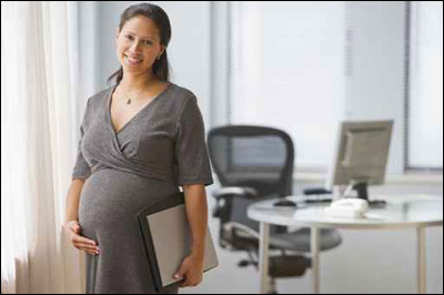 اليكم تشكيلة مميزة من ملابس الحوامل اليكم تشكيلة مميزة من ملابس الحوامل