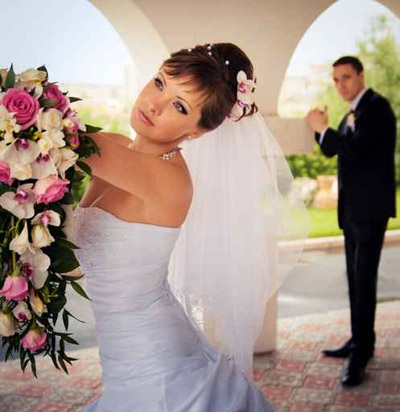 نقدم مجموعة خلابة من فساتين الزفاف لاجمل يوم في حياتك! نقدم مجموعة خلابة من فساتين الزفاف لاجمل يوم في حياتك!